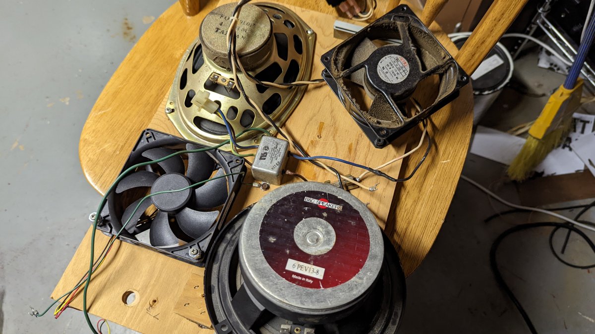 PXL_20220513_231824781.jpg