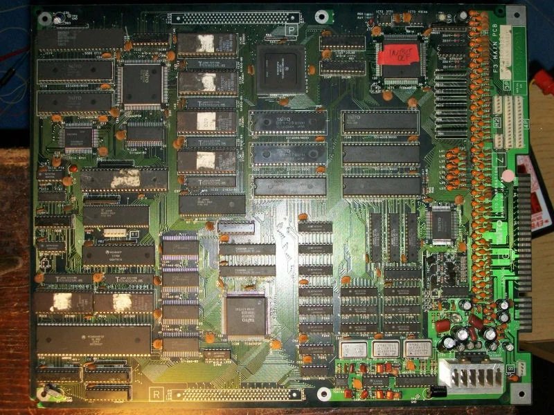 Taito F3 Orange.jpg