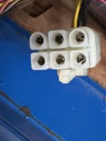 q25-pwr-connector.jpg